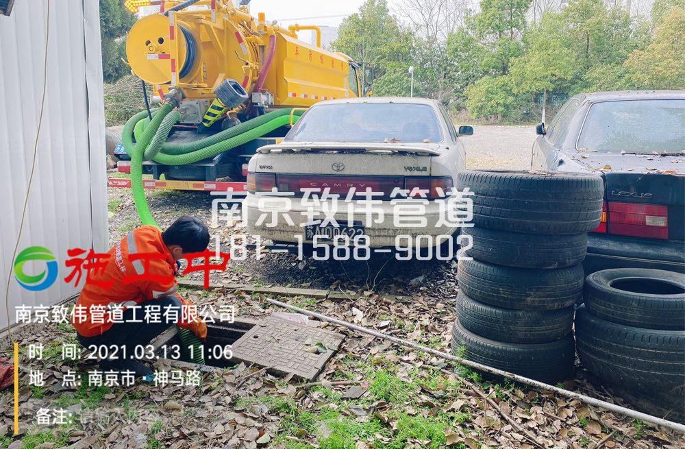 321桐乡工厂清掏化粪池